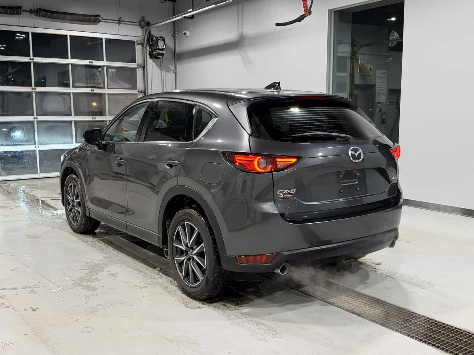 2018 Mazda CX-5 GT - Image 4