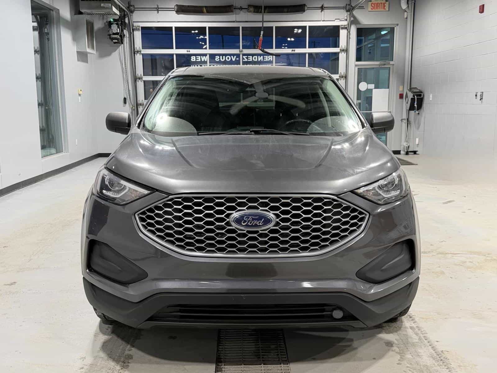 2023 Ford Edge SE - Image 7