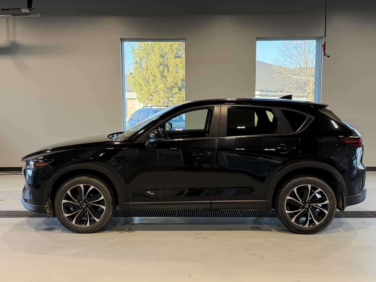 Image 3 Mazda CX-5 GS 2023