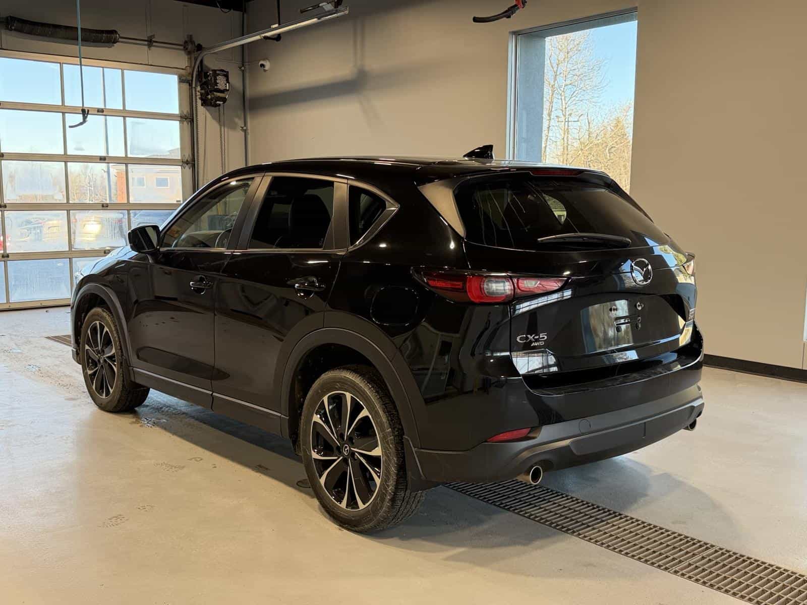 2023 Mazda CX-5 GS - Image 4