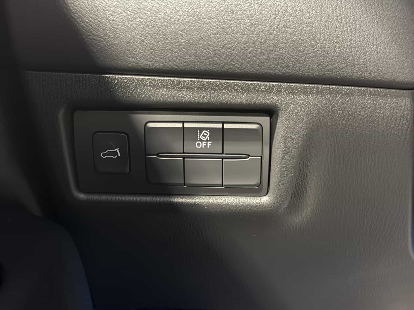 2023 Mazda CX-5 GS - Image 11