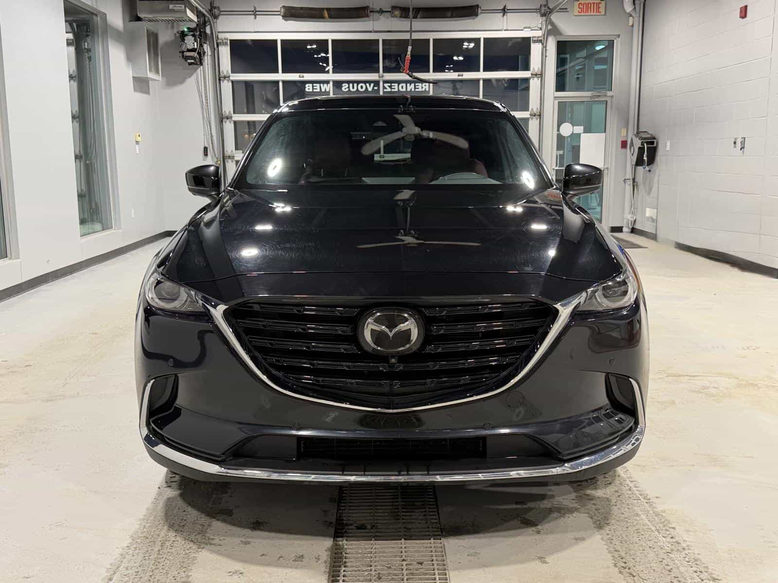 2023 Mazda CX-9 Kuro - Image 9