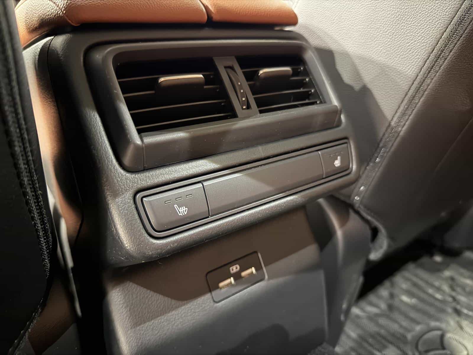 2024 Mazda CX-50 GT w/Turbo - Image 10