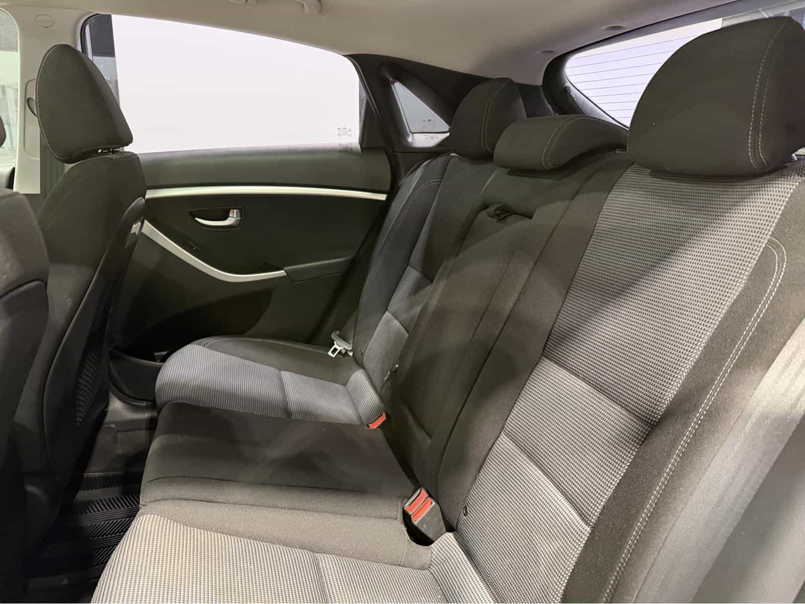 Image 8 Hyundai Elantra GLS 2016