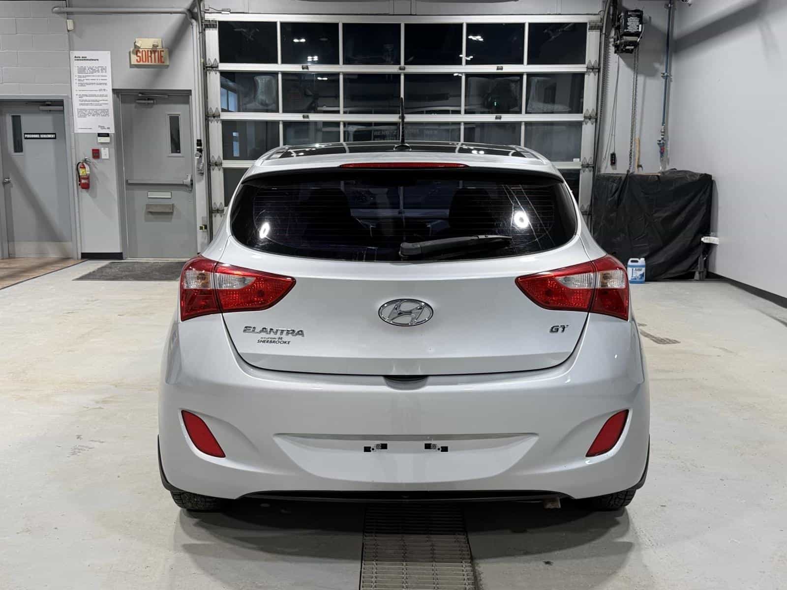 Image 5 Hyundai Elantra GLS 2016