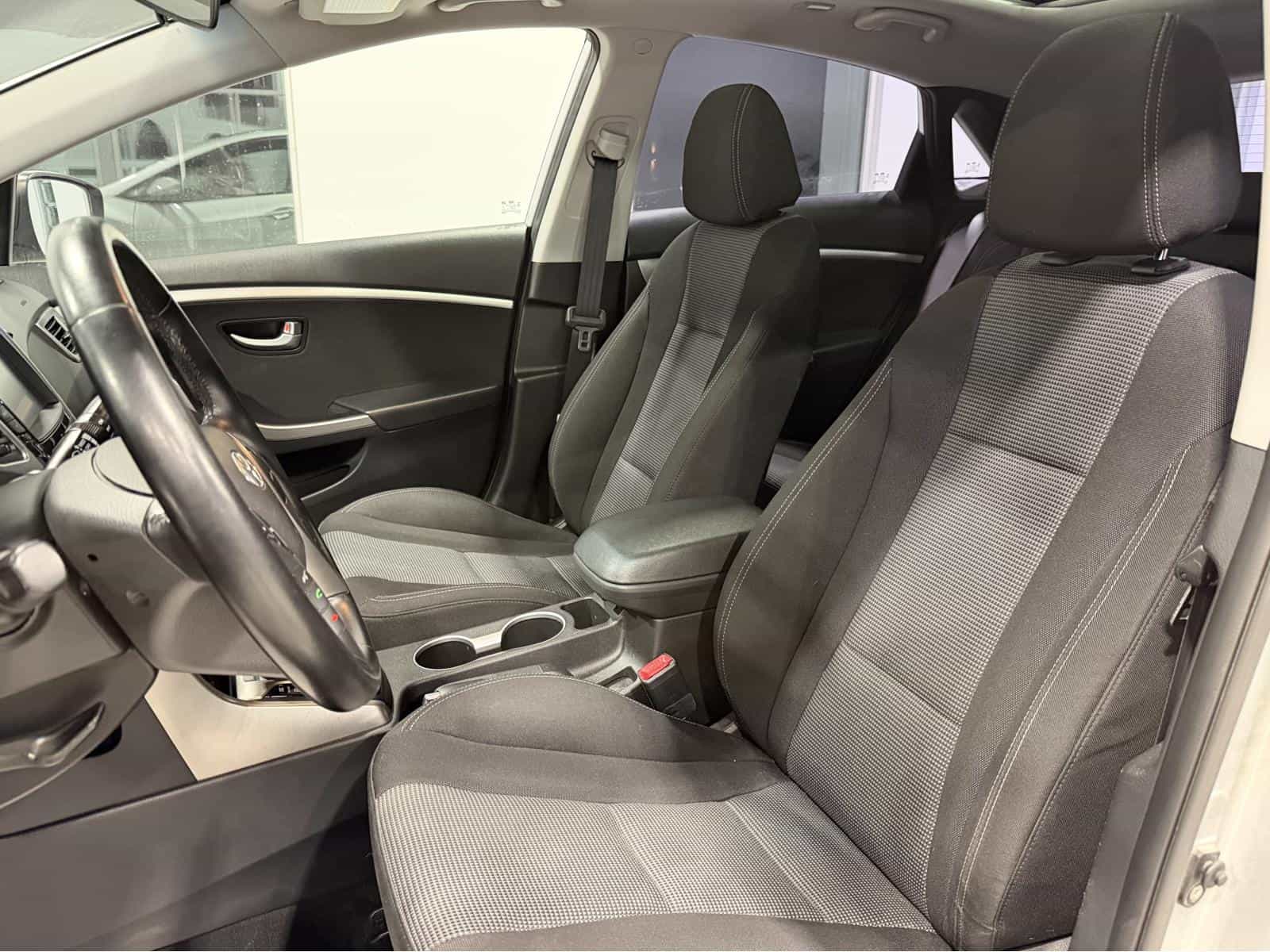 Image 10 Hyundai Elantra GLS 2016