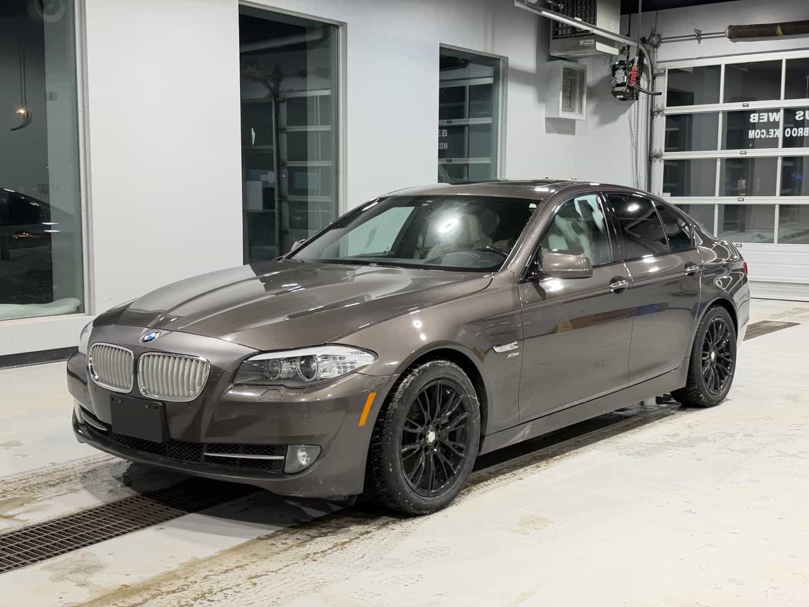 Image 1 BMW 5 550i xDrive 2011