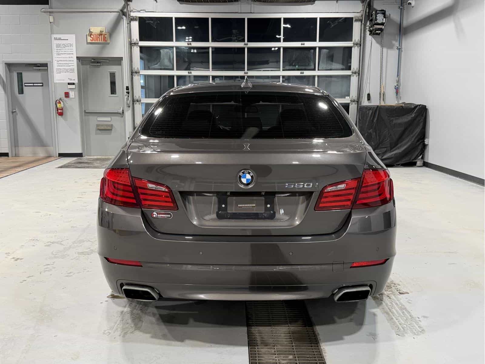 Image 5 BMW 5 550i xDrive 2011