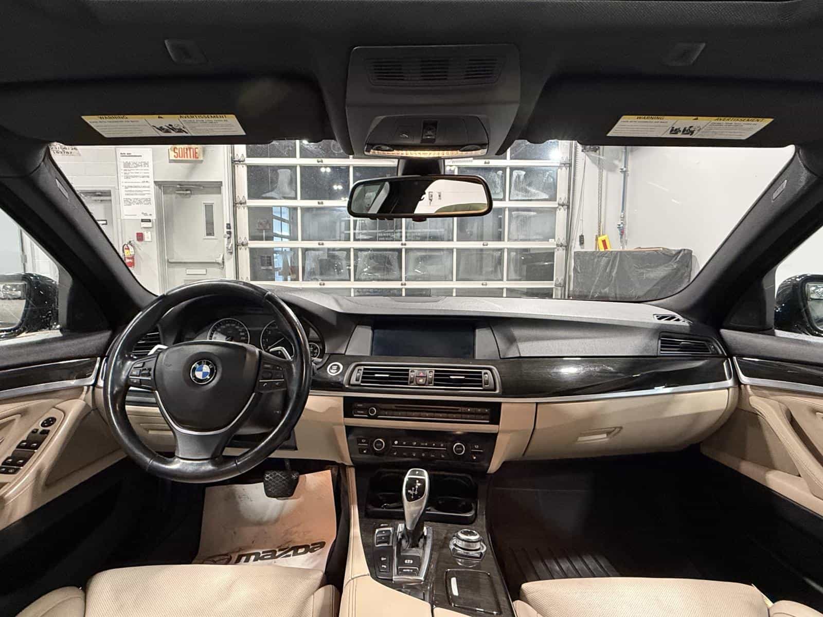 2011 BMW 5 550i xDrive - Image 26