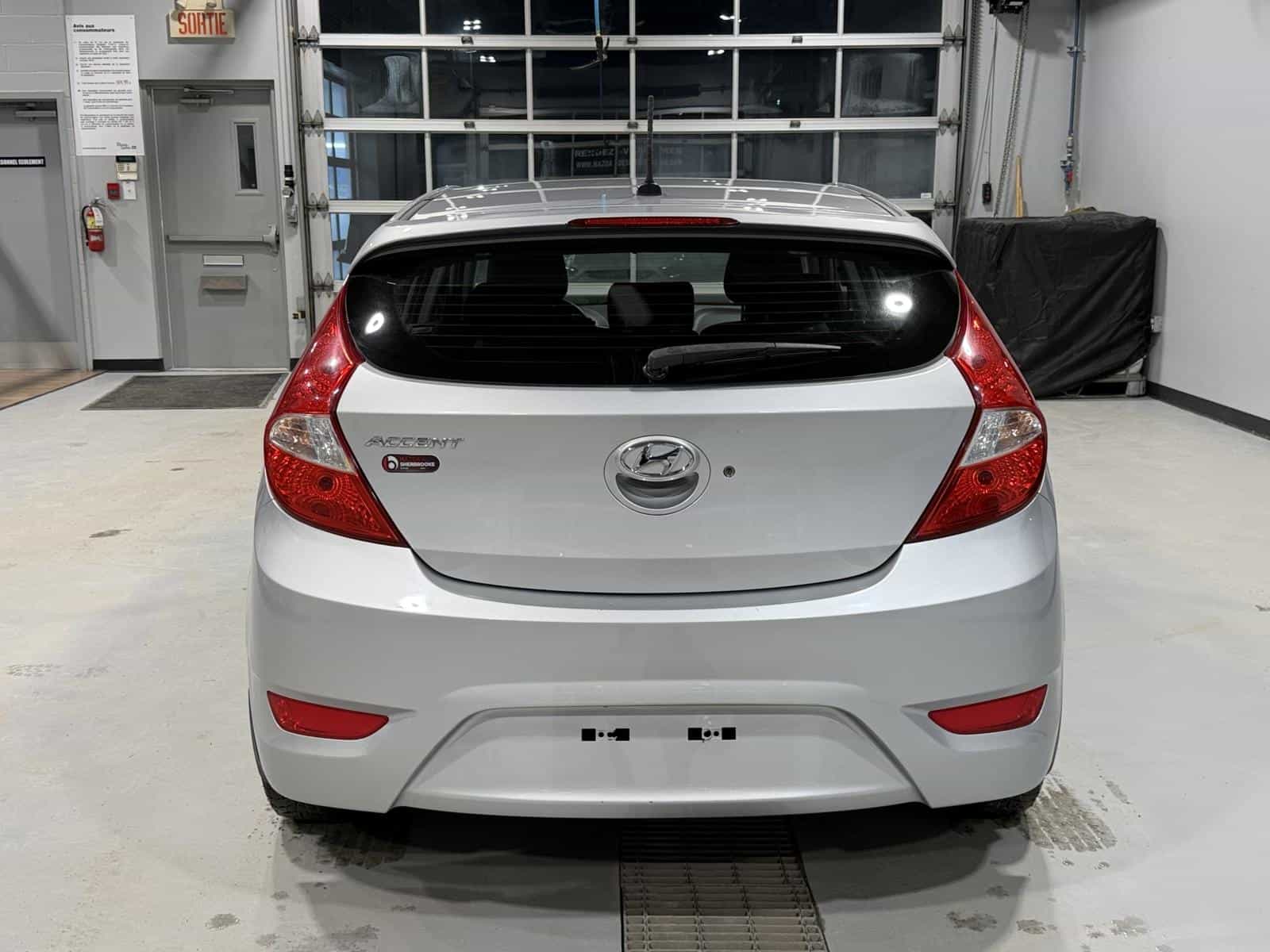 2017 Hyundai Accent GL - Image 5