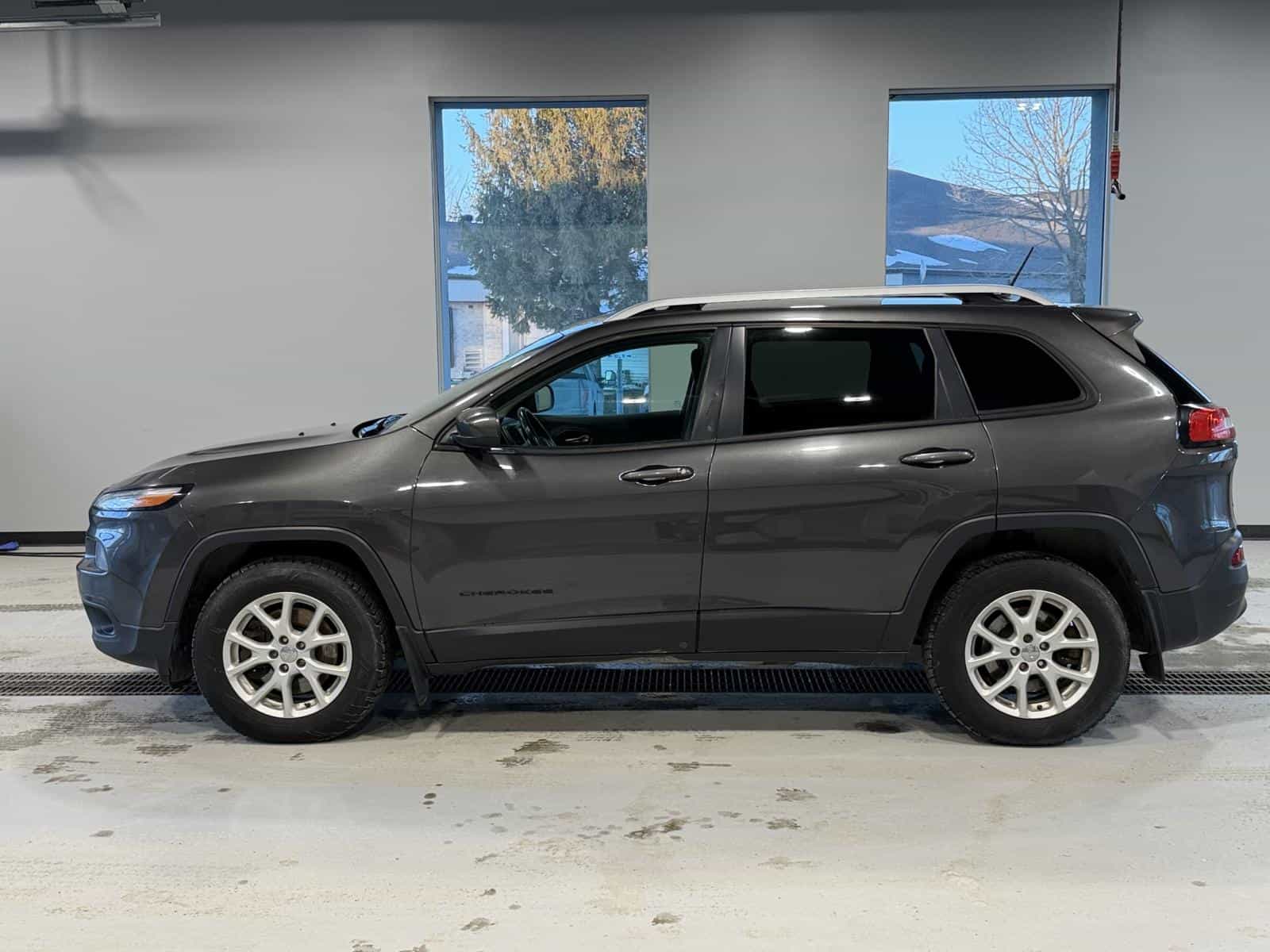 Image 3 Jeep Cherokee North 2014