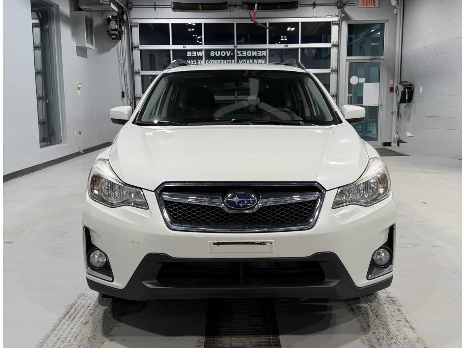 2017 Subaru Crosstrek Touring - Image 7
