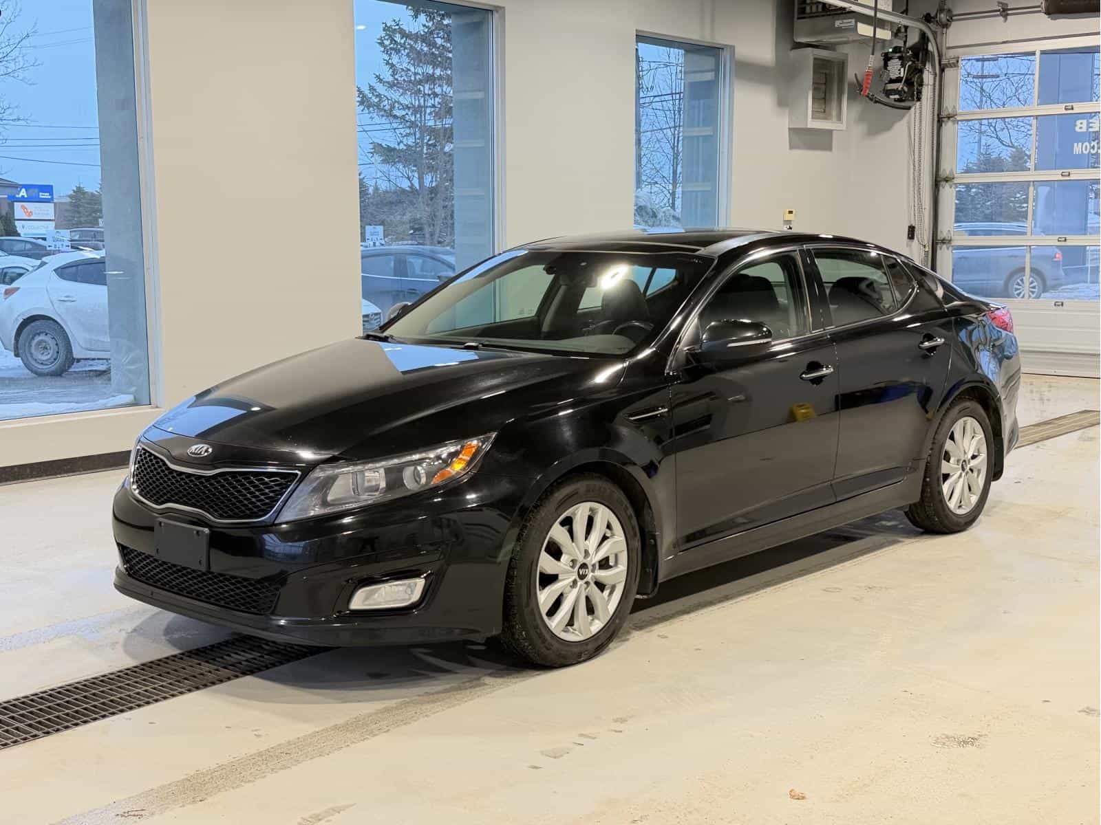 2015 Kia Optima EX - Image 1