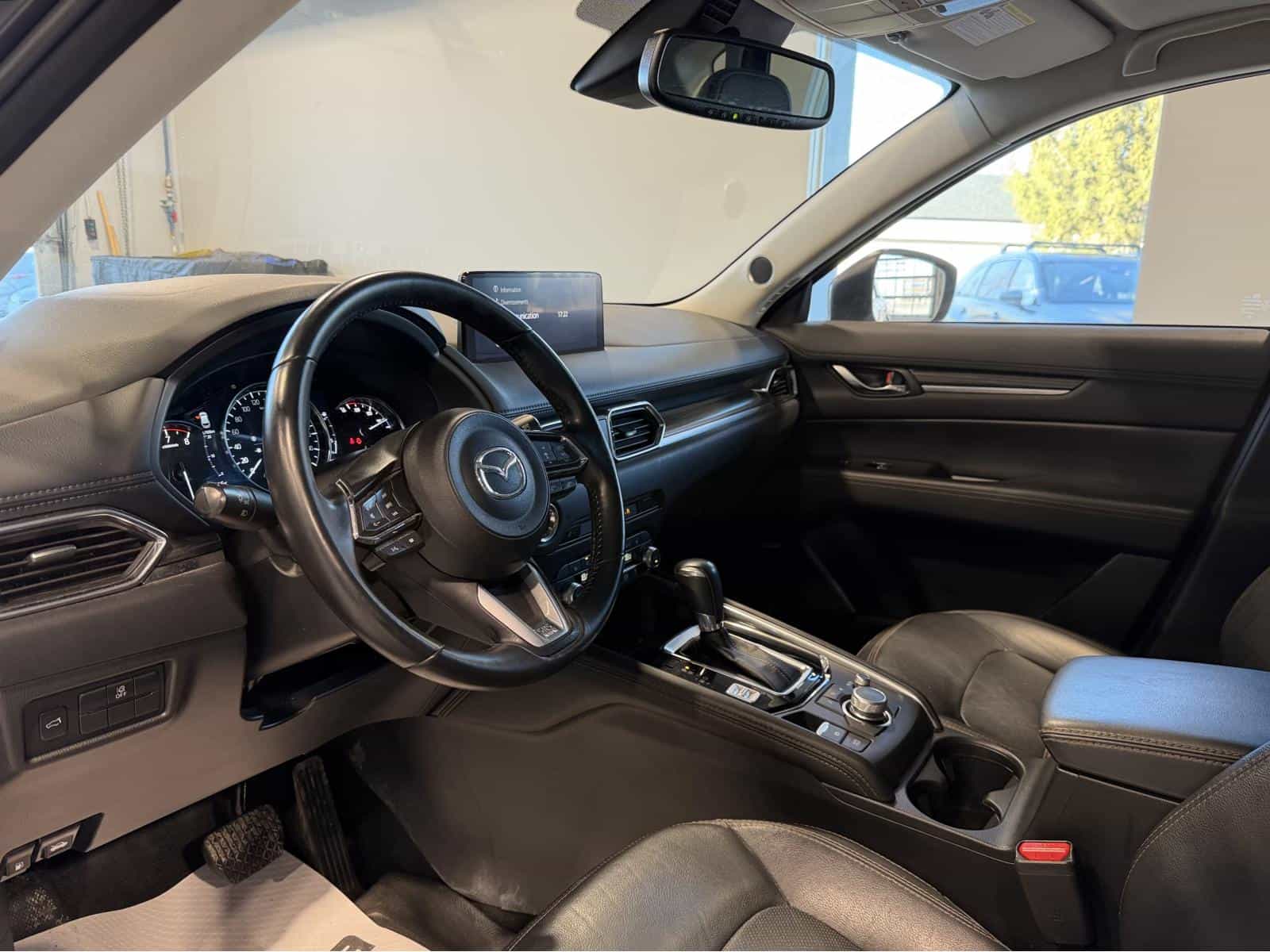 2022 Mazda CX-5 GT - Image 10