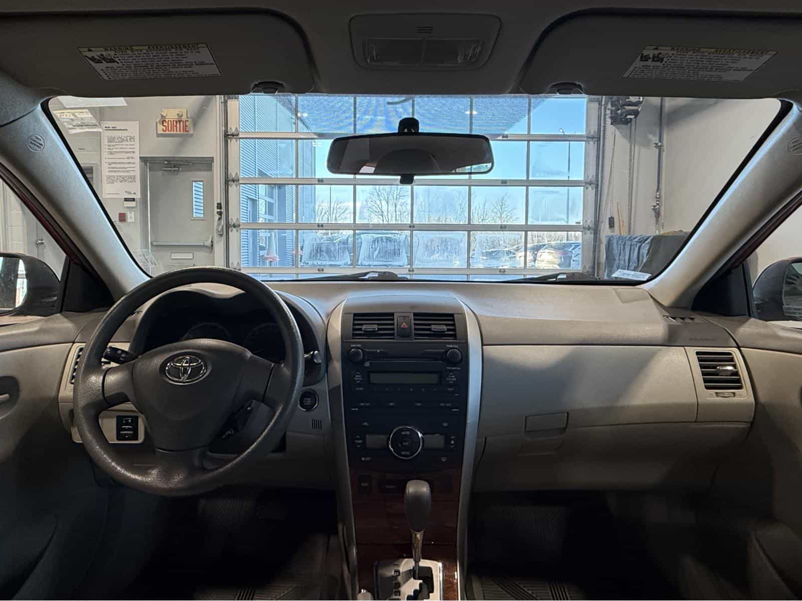 2009 Toyota Corolla LE - Image 15