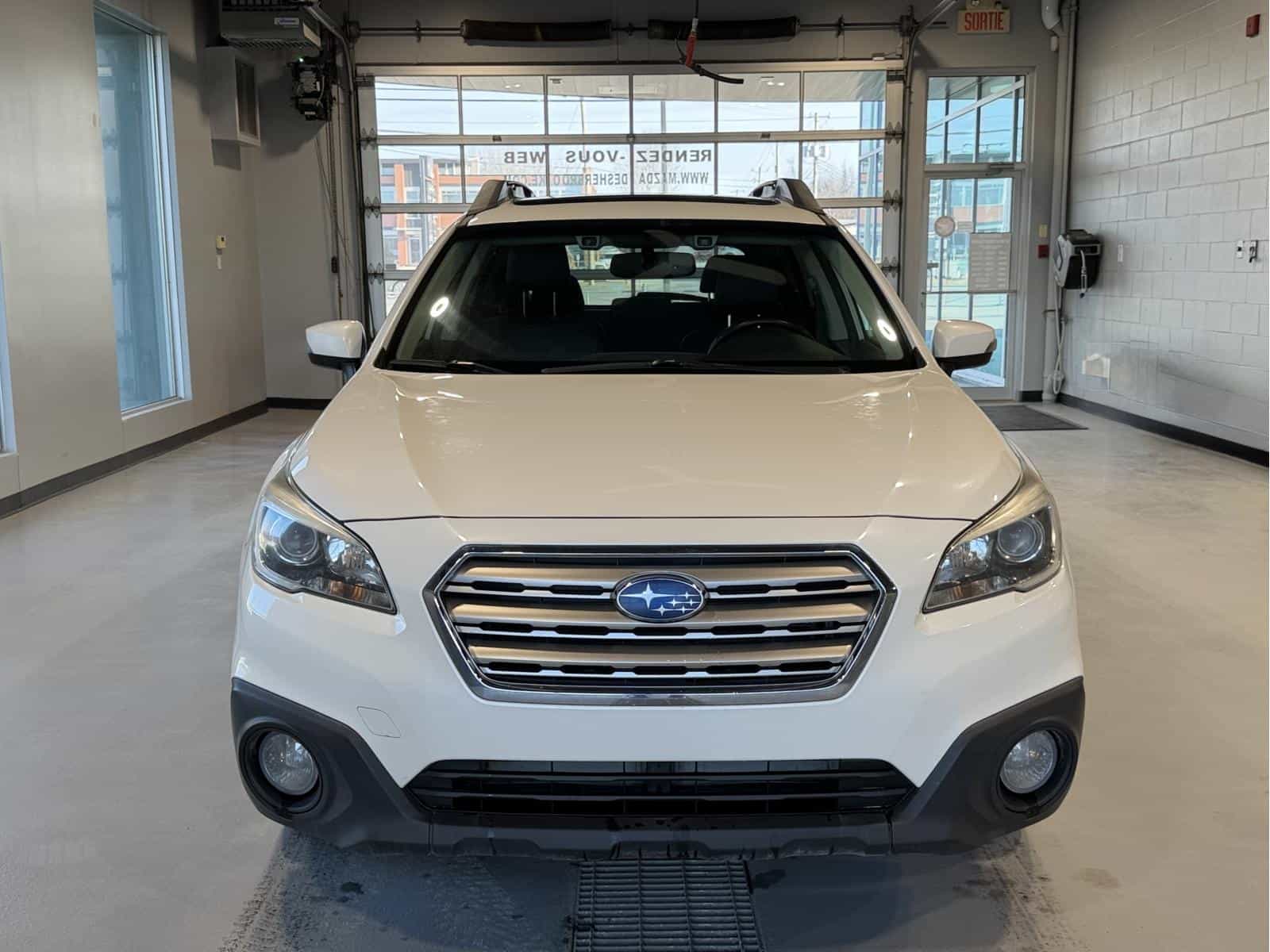 2016 Subaru Outback 3.6R Limited w/Tech - Image 7