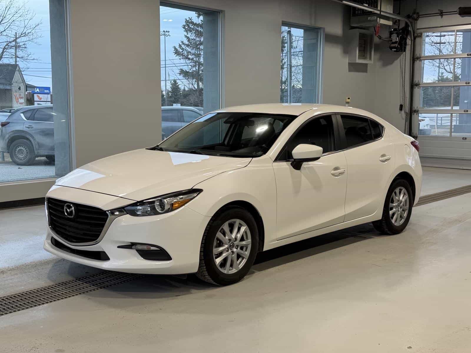 Image 1 Mazda Mazda3 GS 2018