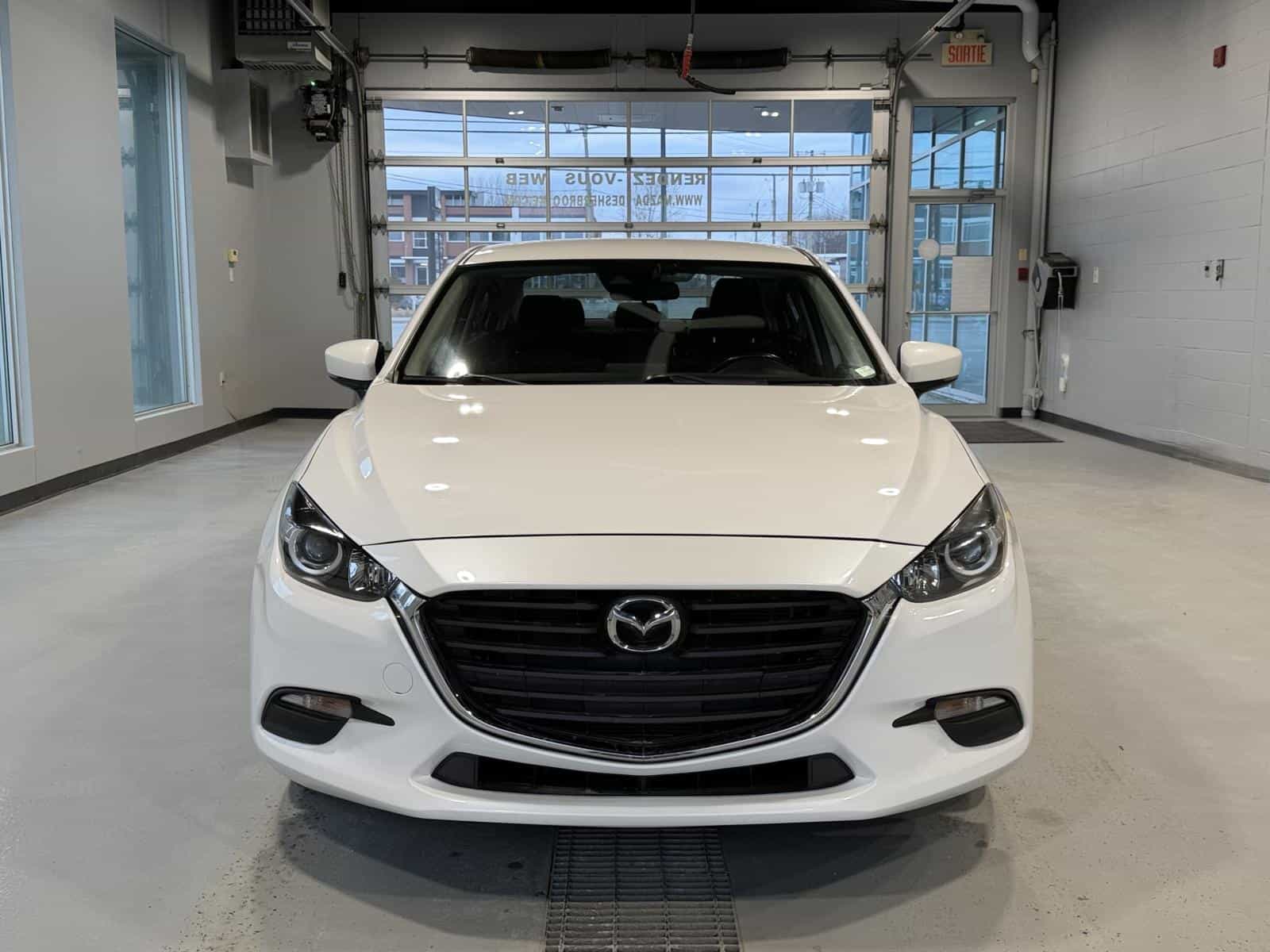 Image 7 Mazda Mazda3 GS 2018