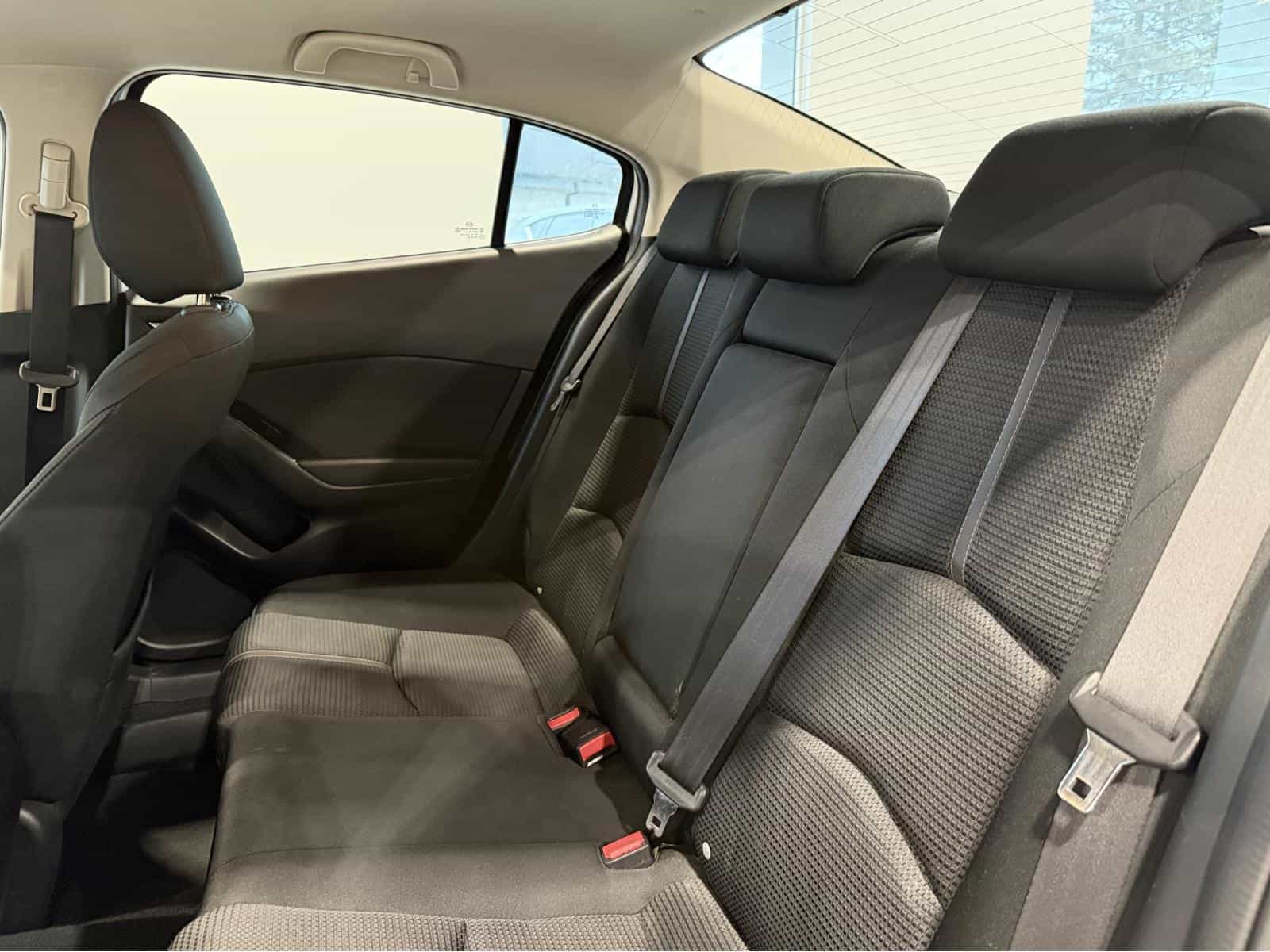 2018 Mazda Mazda3 GS - Image 8