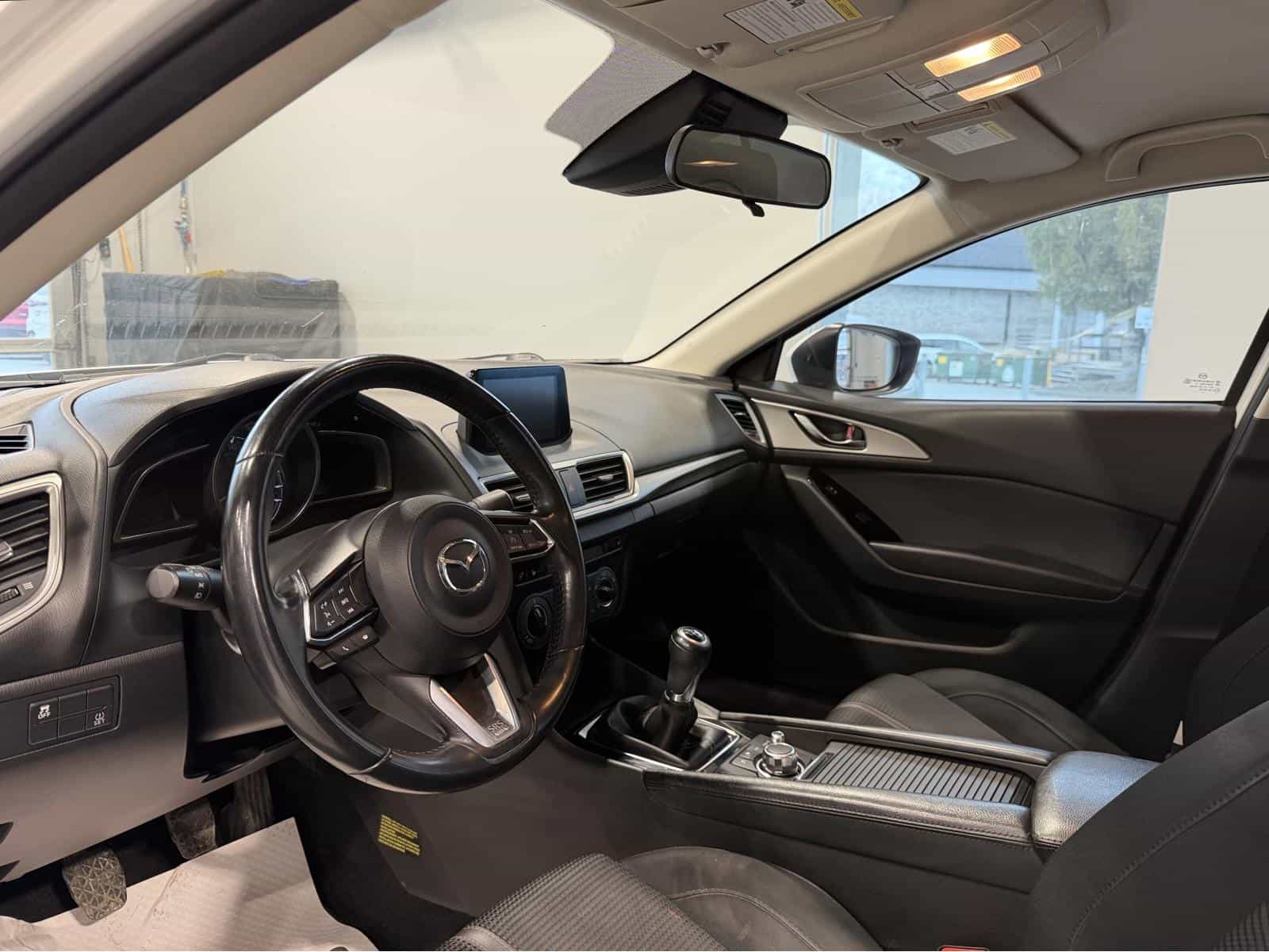 Image 10 Mazda Mazda3 GS 2018