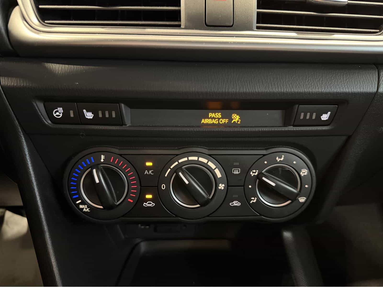 Image 17 Mazda Mazda3 GS 2018