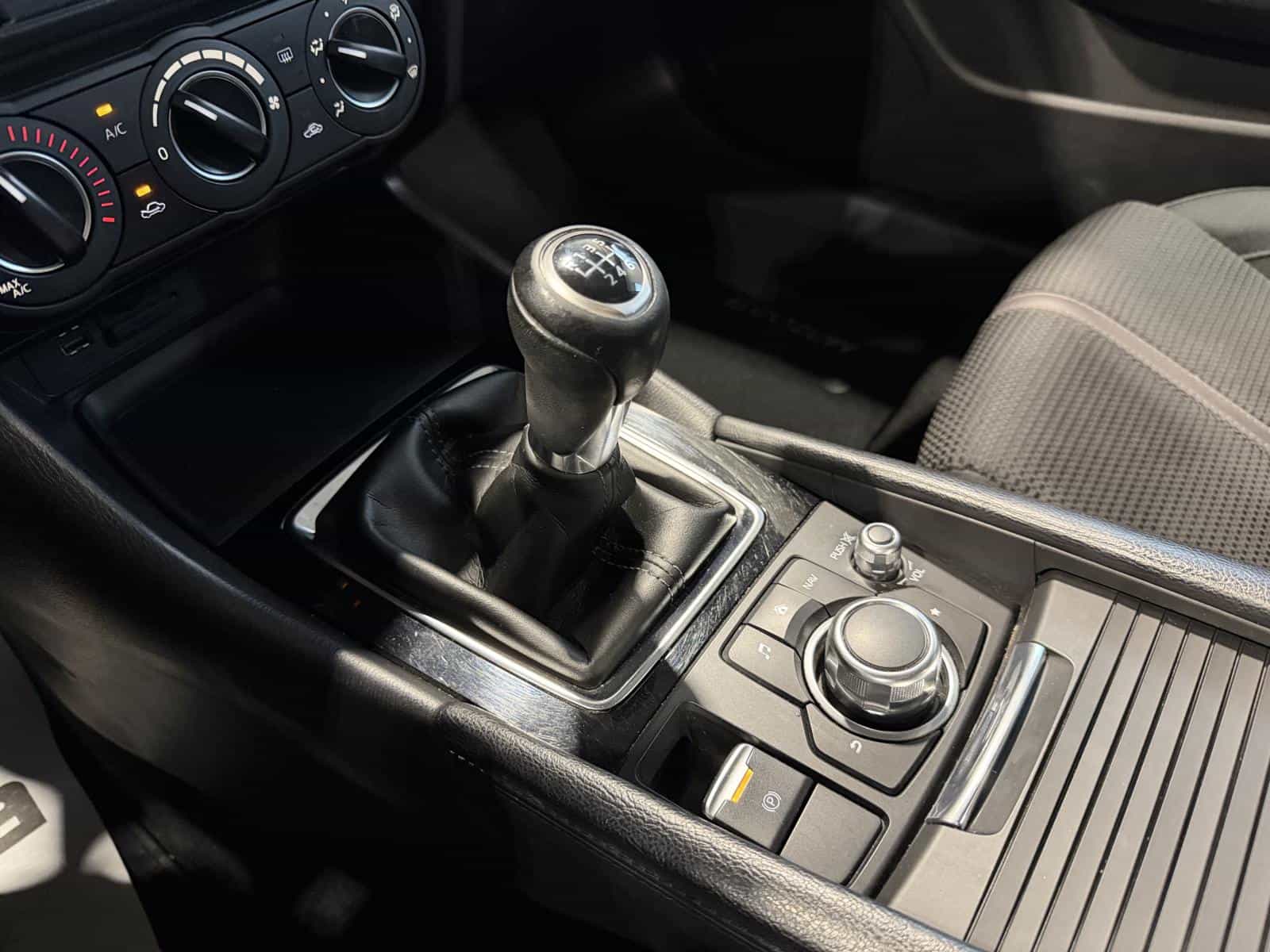 Image 18 Mazda Mazda3 GS 2018