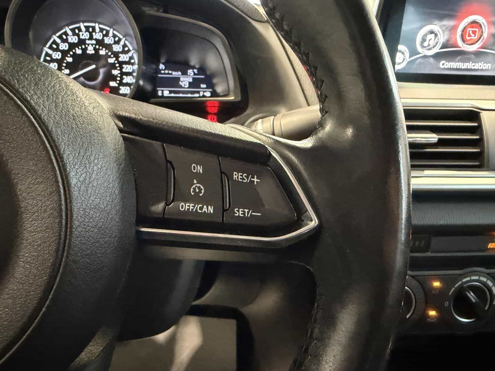 Image 14 Mazda Mazda3 GS 2018