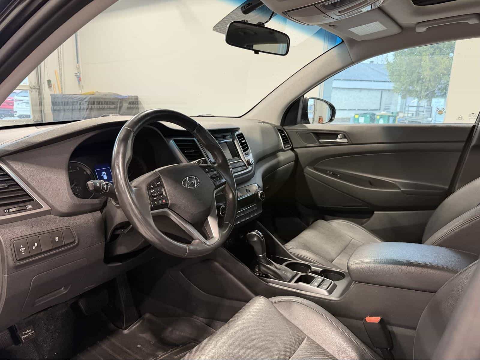 2017 Hyundai Tucson SE 2.0L - Image 10