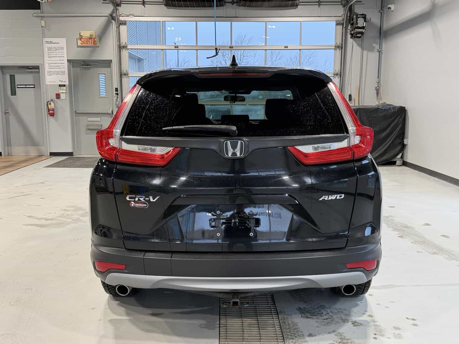 Image 4 Honda CR-V LX 2017