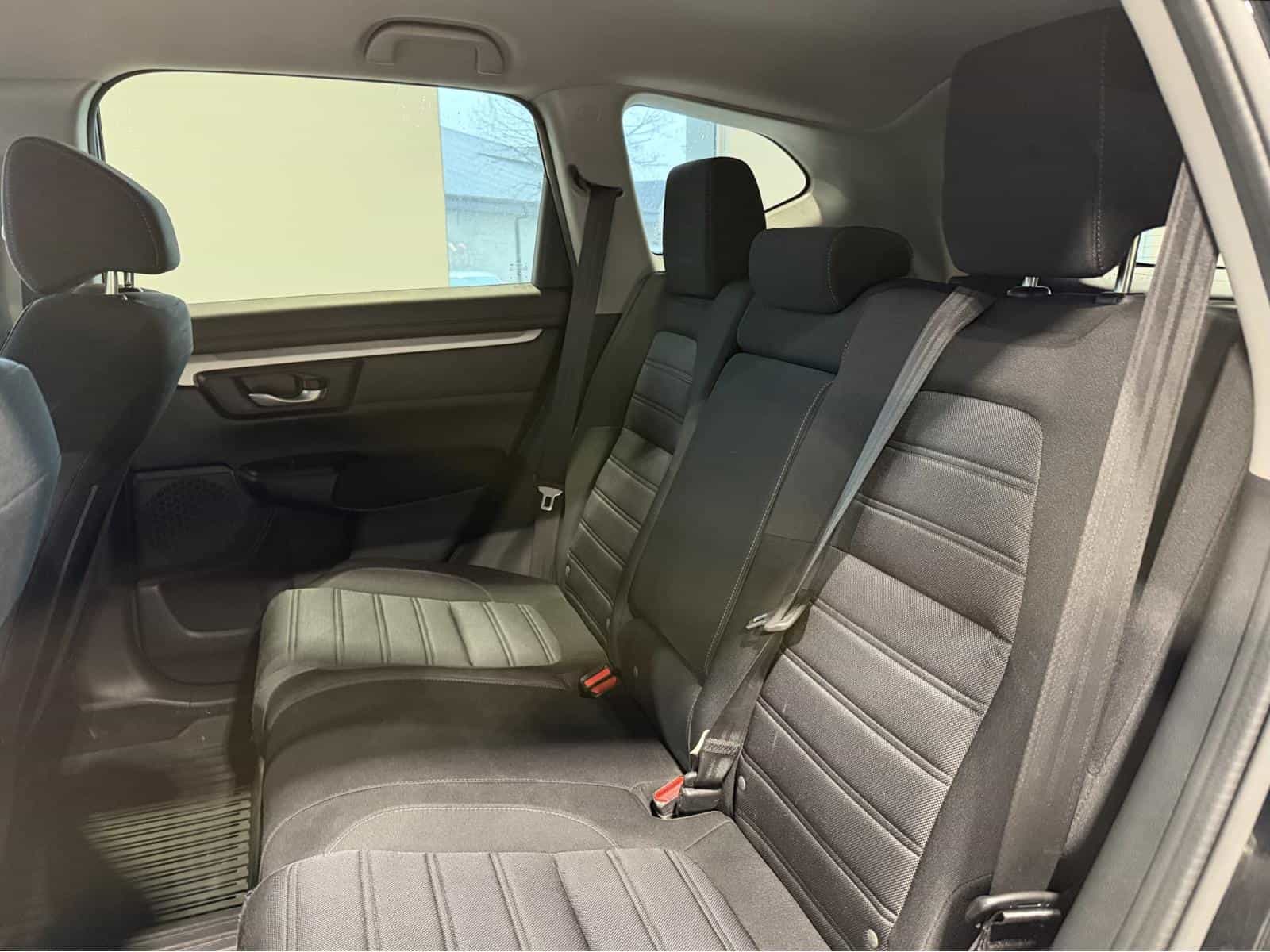 2017 Honda CR-V LX - Image 7