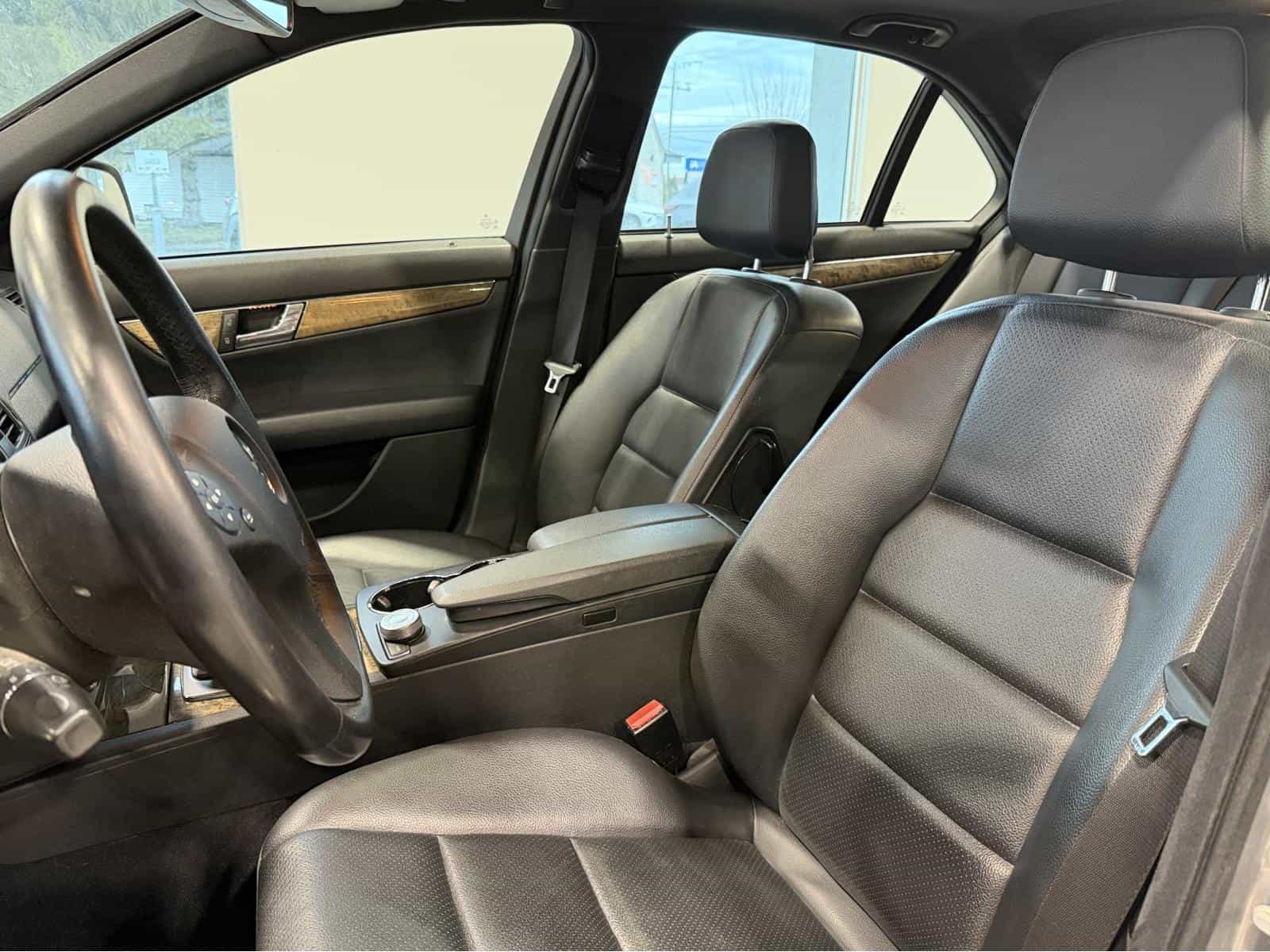 2008 Mercedes-Benz C-Class C300 - Image 9