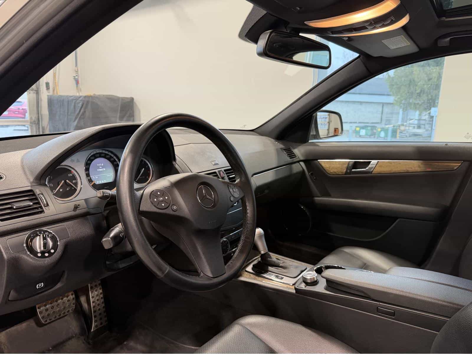 2008 Mercedes-Benz C-Class C300 - Image 10