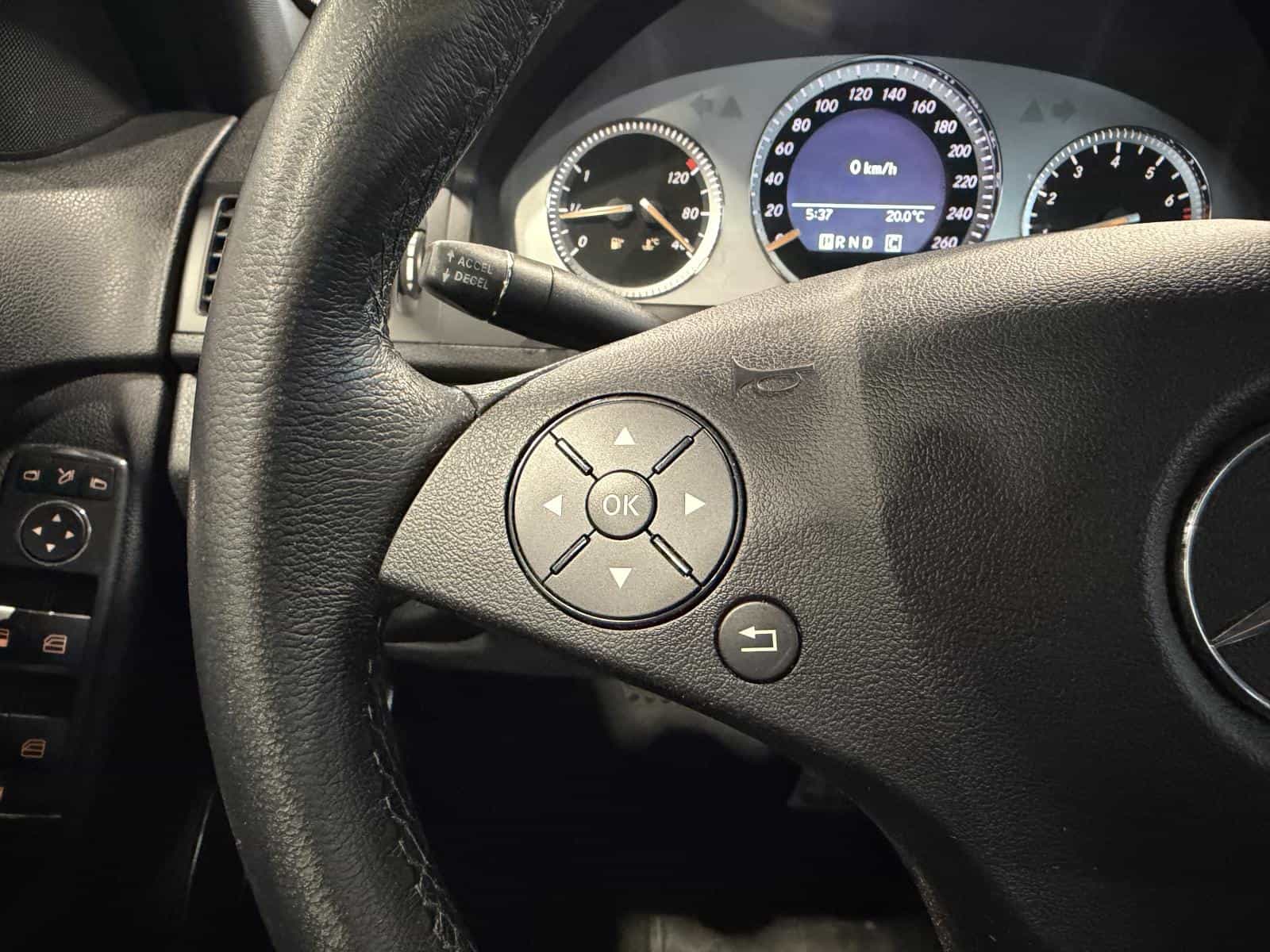 Image 13 Mercedes-Benz C-Class C300 2008