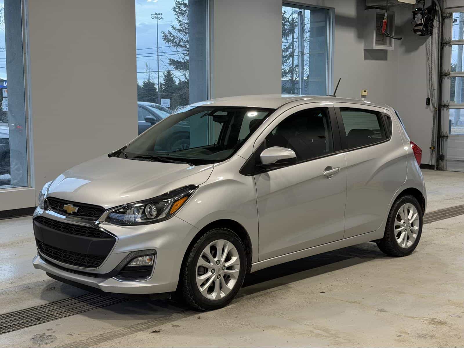 Image 1 Chevrolet Spark 1LT 2022