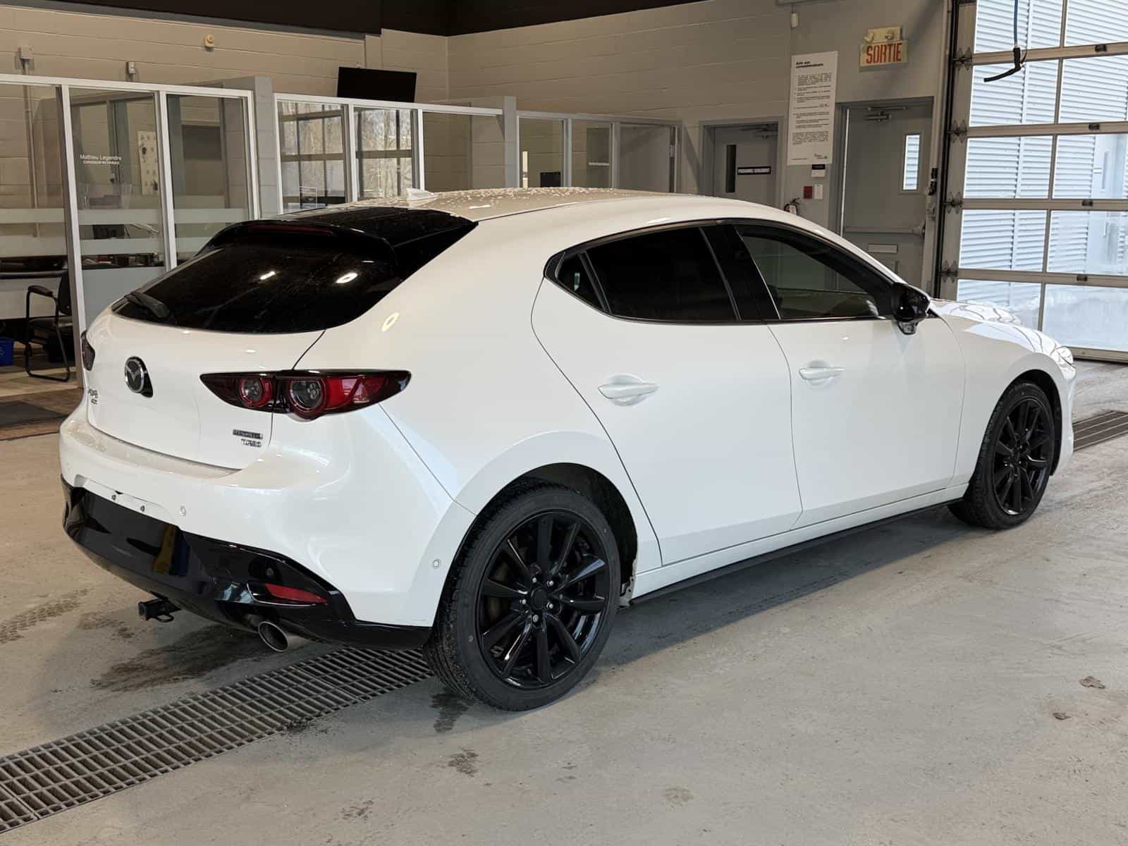 2021 Mazda Mazda3 Sport GT 2.5T - Image 6