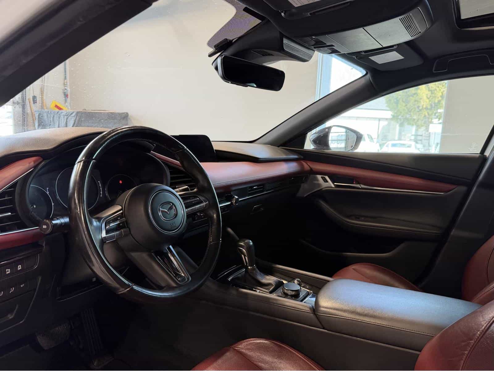 2021 Mazda Mazda3 Sport GT 2.5T - Image 11