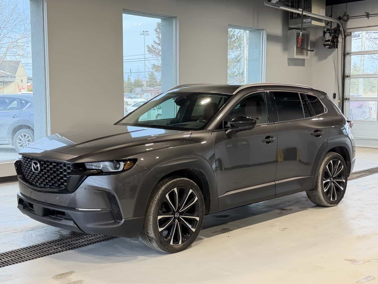 Image 1 Mazda CX-50 GT 2023