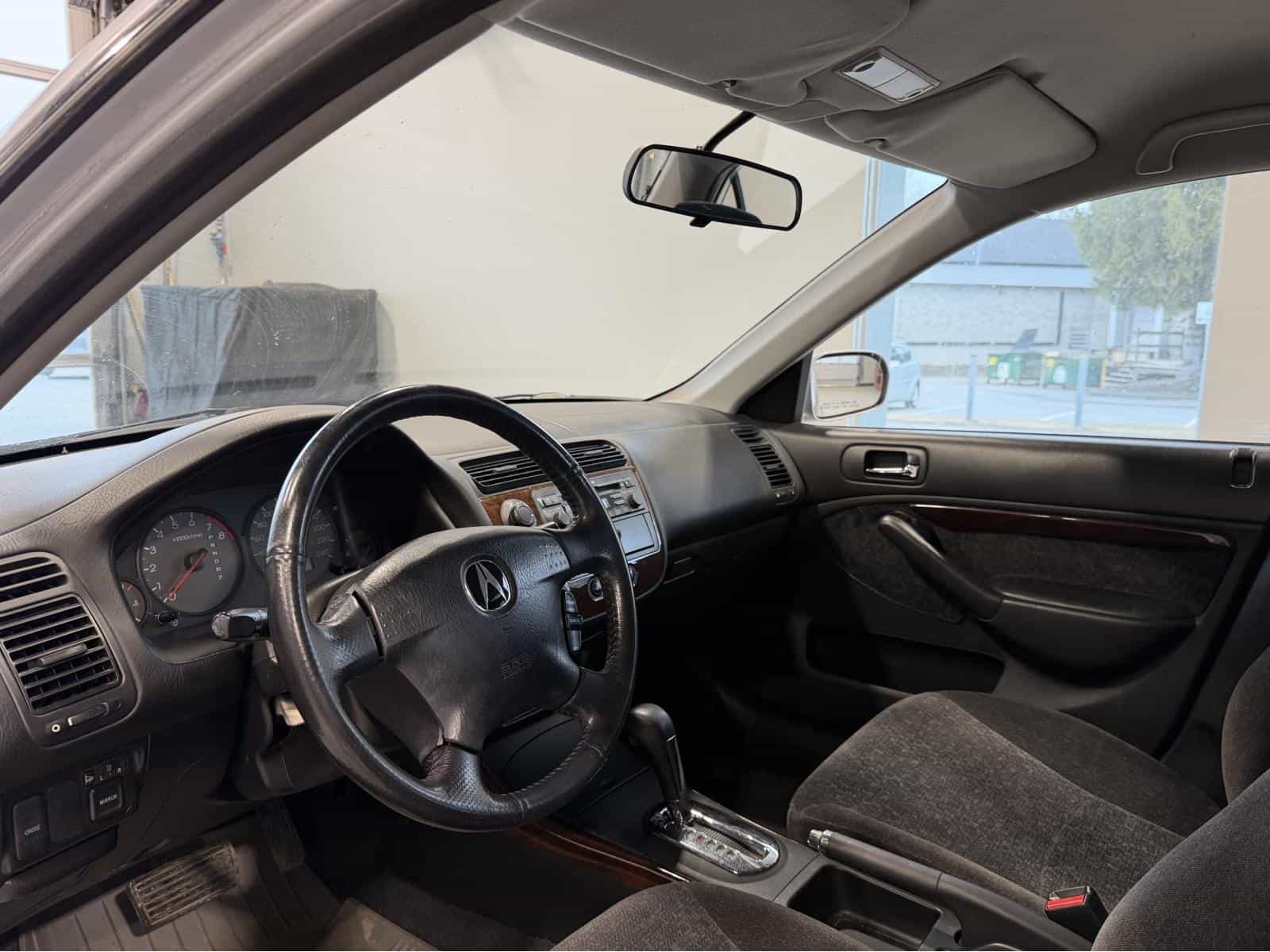 2002 Acura EL Touring - Image 10