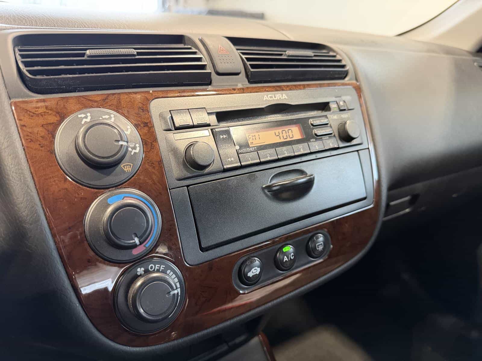 2002 Acura EL Touring - Image 14