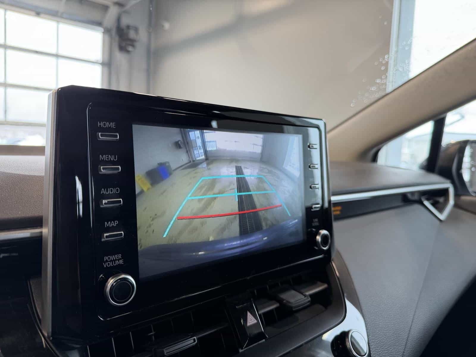 2020 Toyota Corolla LE Upgrade - Image 17