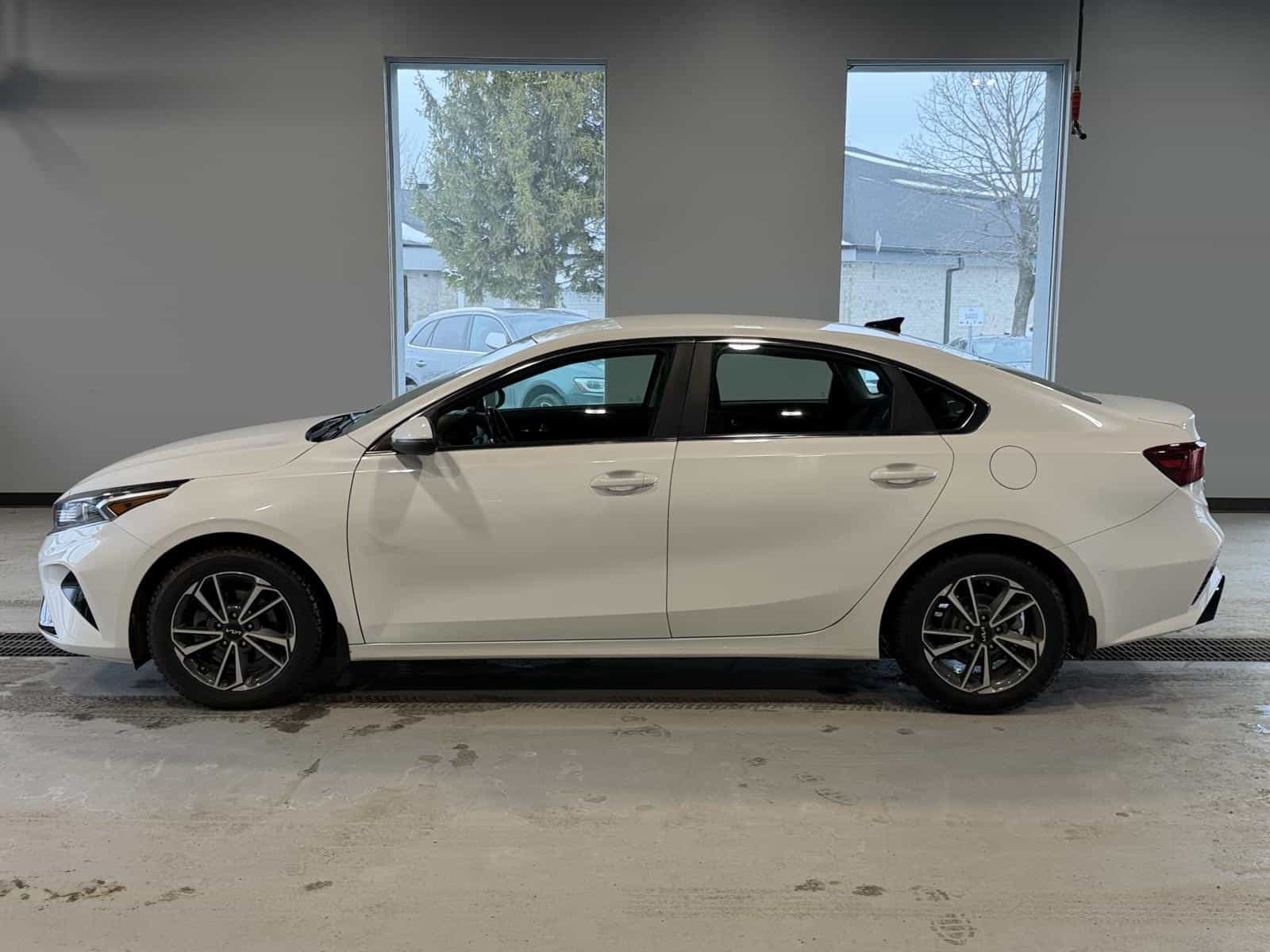 Image 3 Kia Forte EX 2022