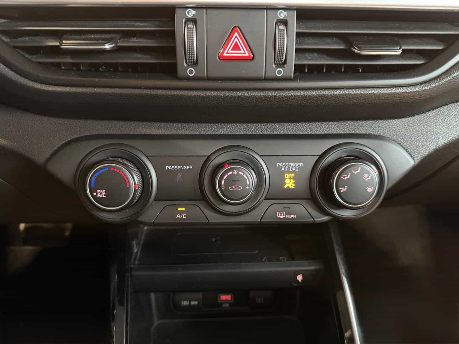 2022 Kia Forte EX - Image 17