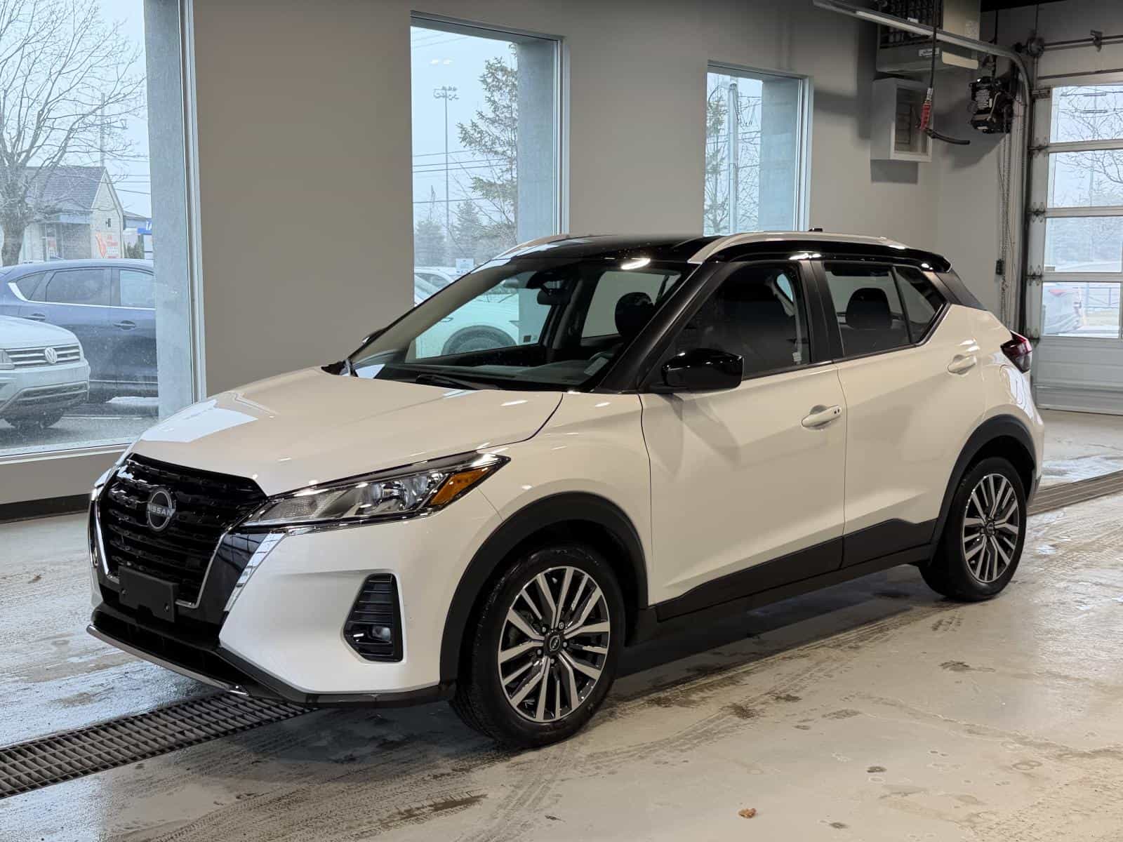 2024 Nissan Kicks SV - Image 1