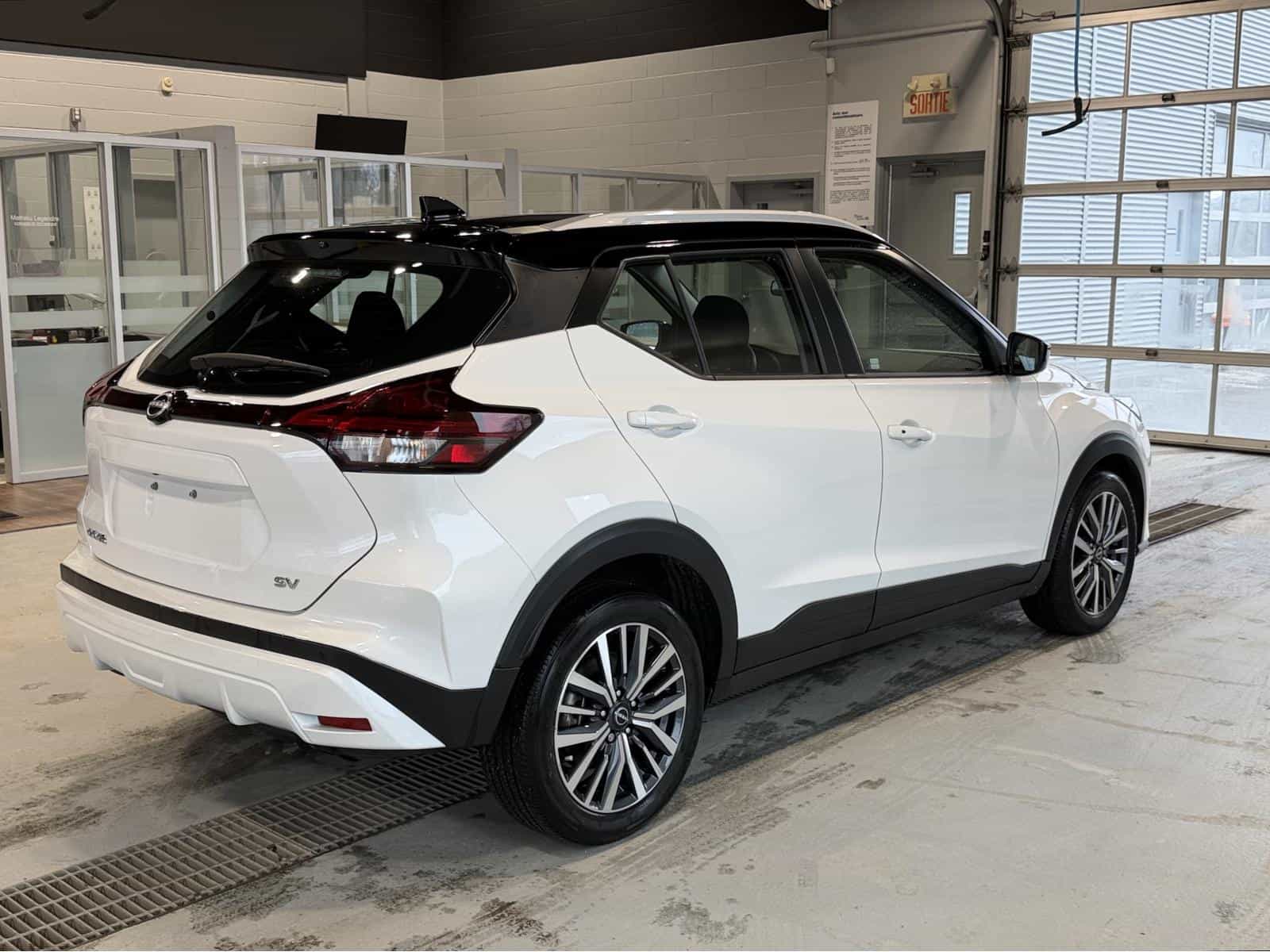 Image 6 Nissan Kicks SV 2024