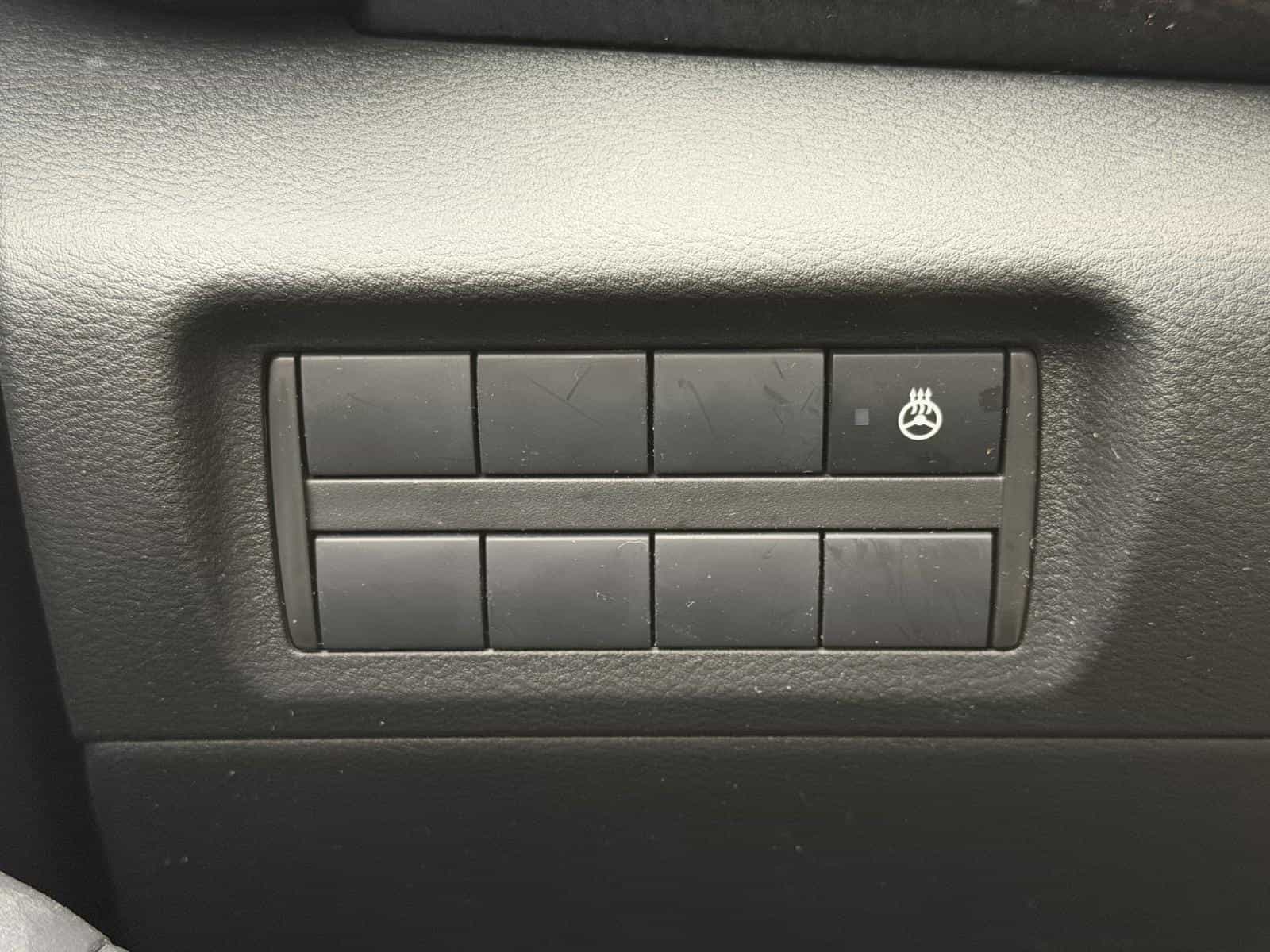 2024 Nissan Kicks SV - Image 11