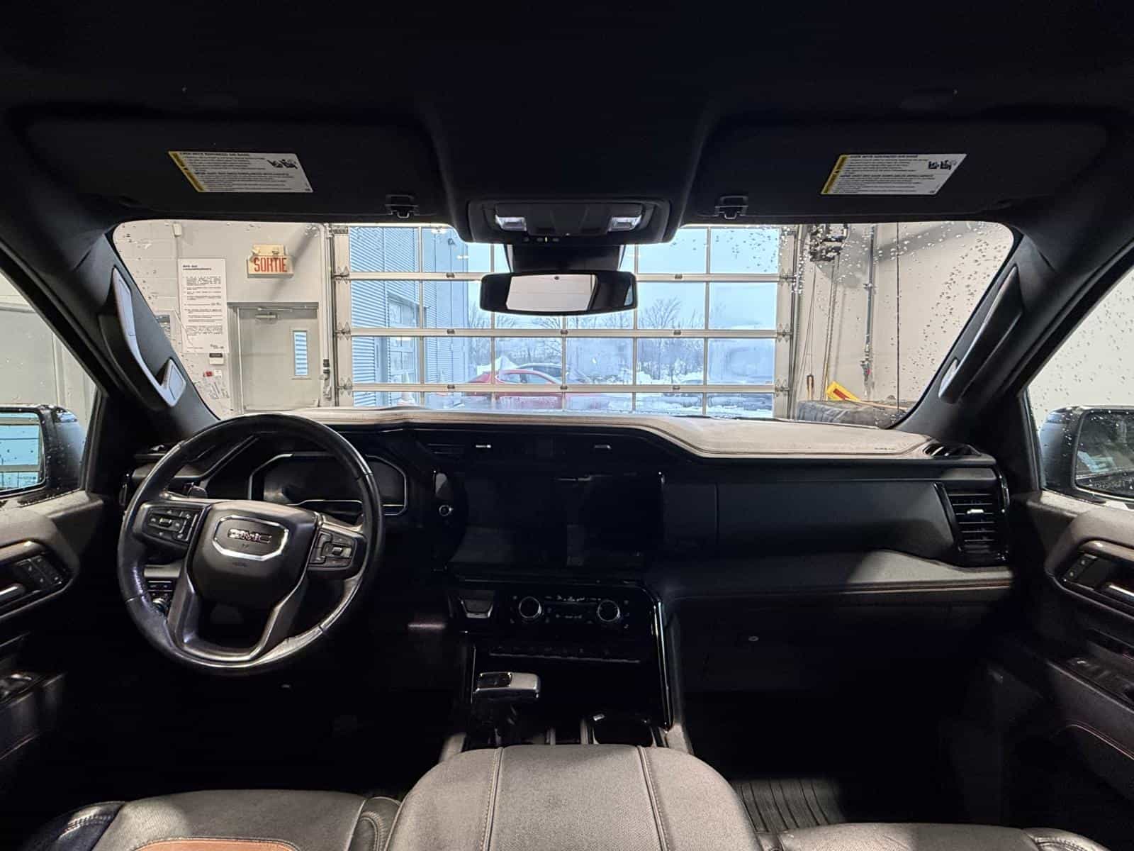 2023 GMC Sierra 1500 AT4 - Image 22