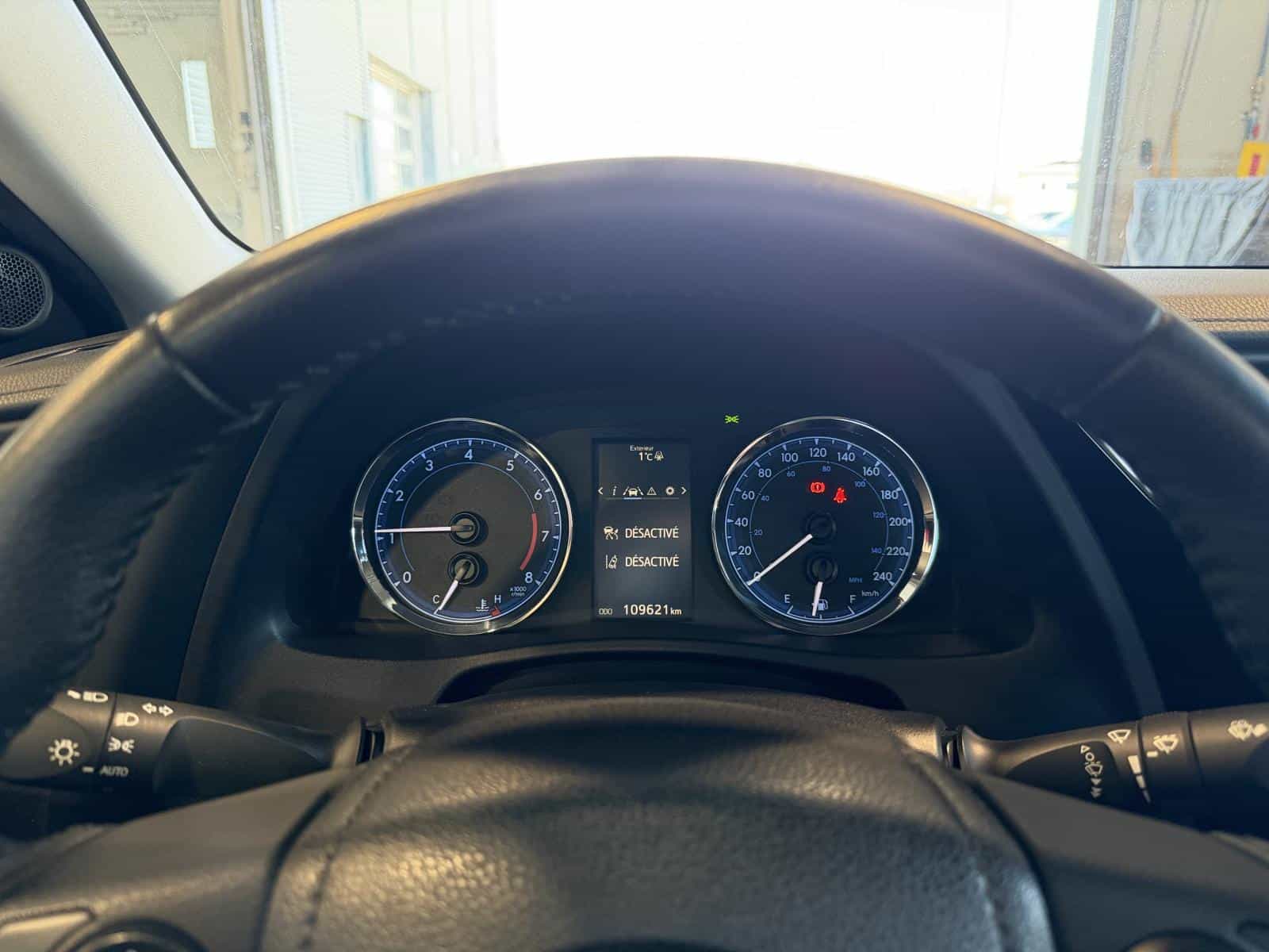 2017 Toyota Corolla SE - Image 13