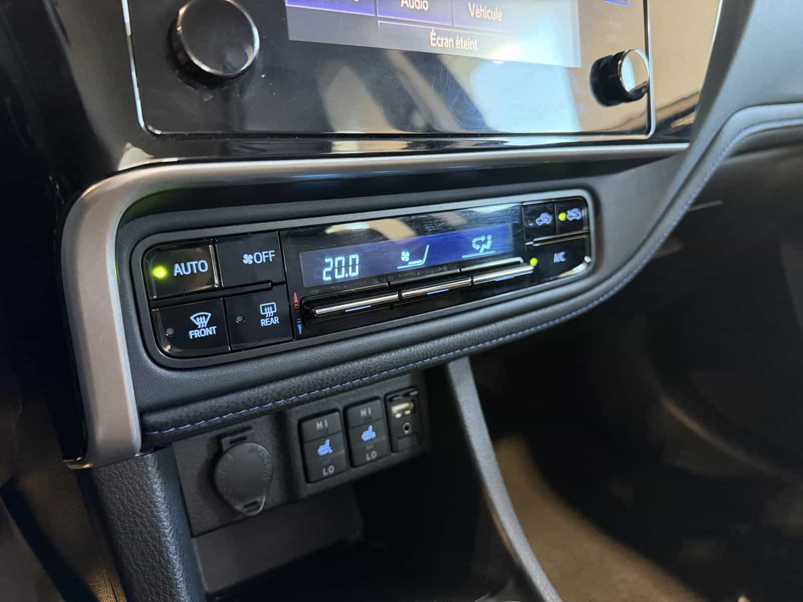 2017 Toyota Corolla SE - Image 18