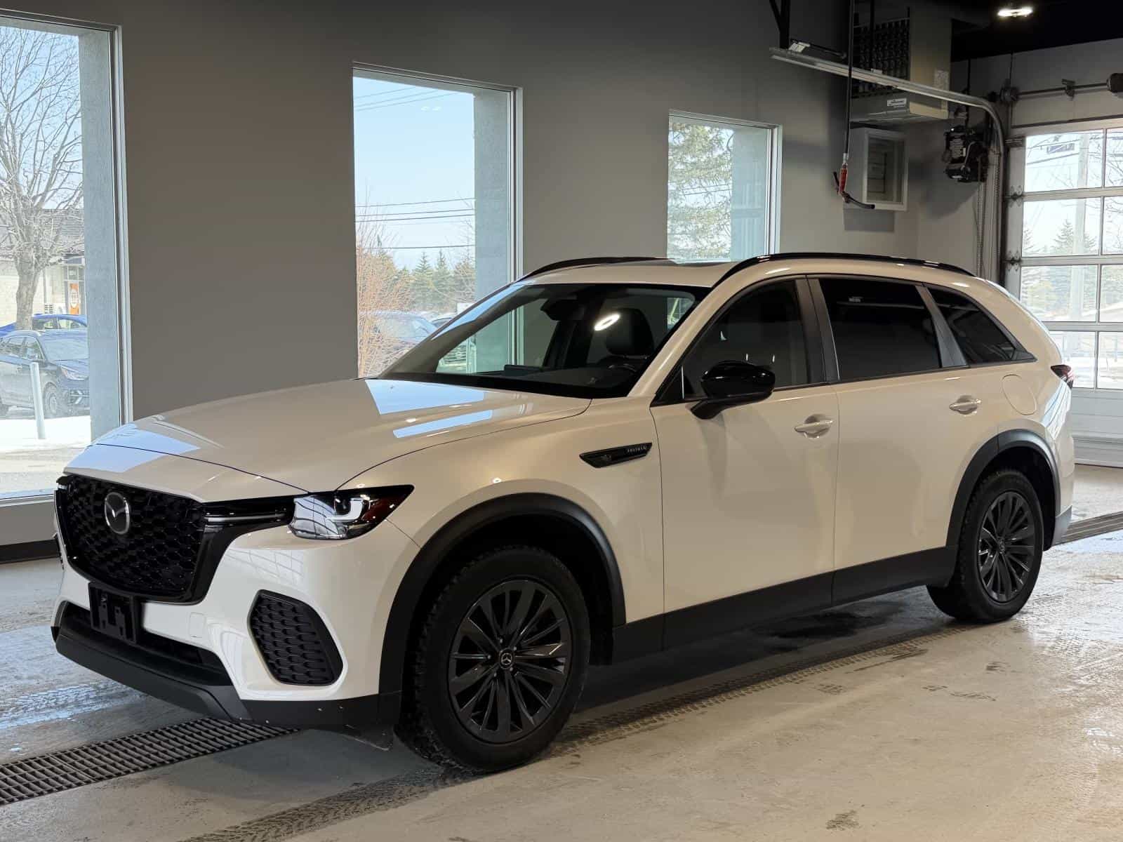 2025 Mazda CX-70 GS-L MHEV - Image 1