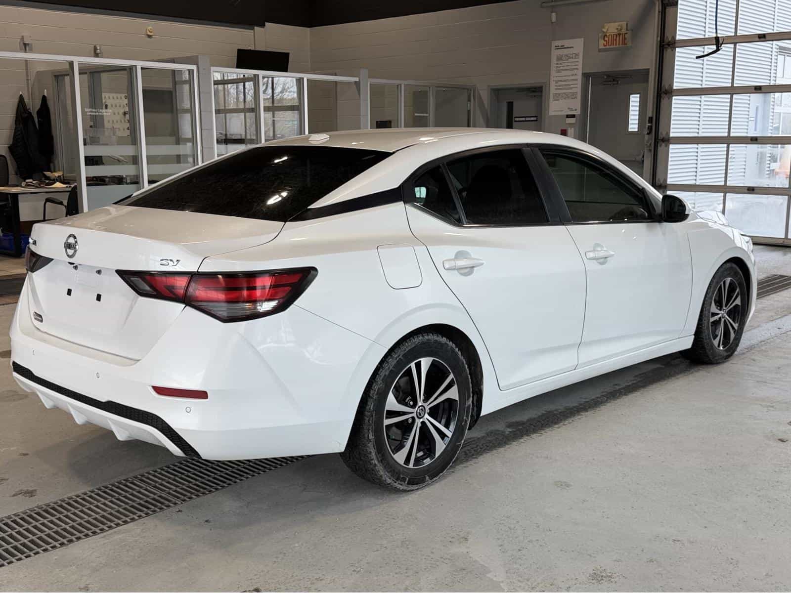 Image 6 Nissan Sentra SV 2021